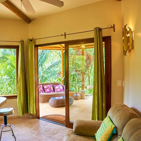 ウビタ Manoas Bed & Breakfast エクステリア 写真
