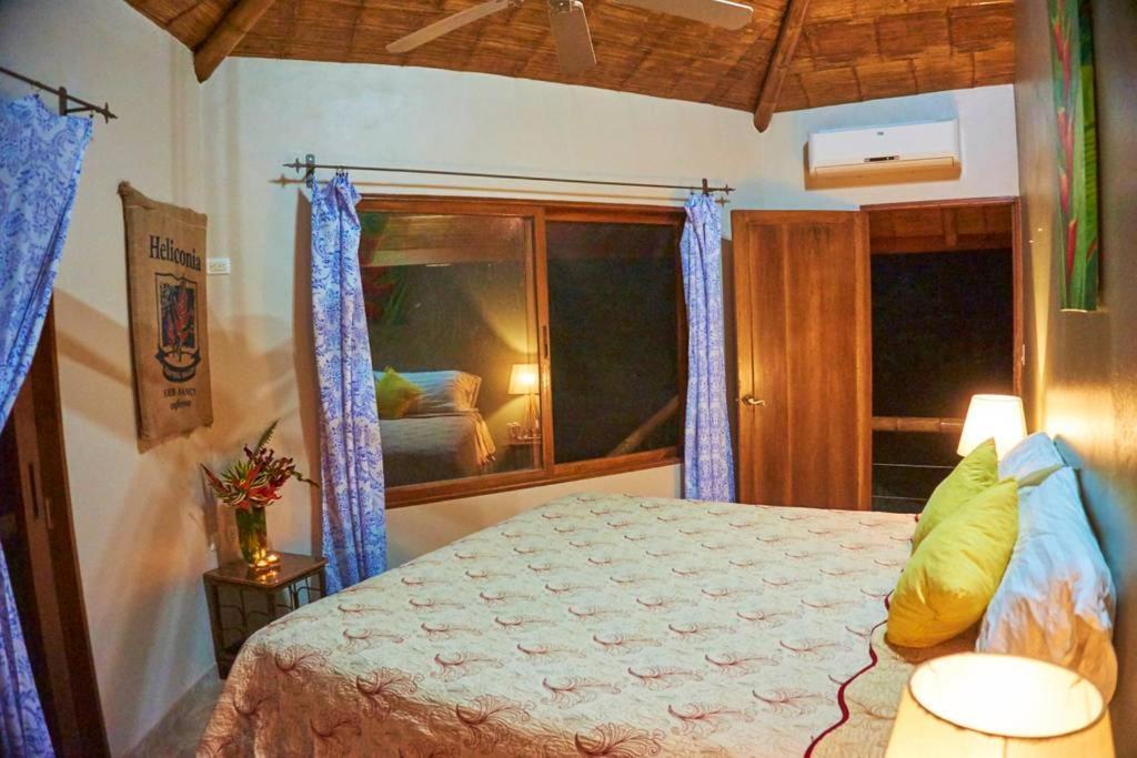 ウビタ Manoas Bed & Breakfast エクステリア 写真