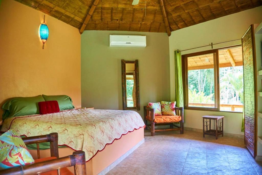 ウビタ Manoas Bed & Breakfast エクステリア 写真