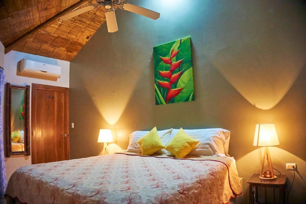 ウビタ Manoas Bed & Breakfast エクステリア 写真