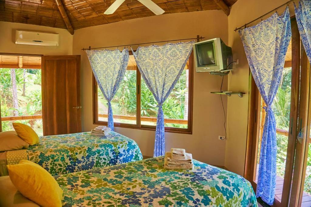 ウビタ Manoas Bed & Breakfast エクステリア 写真