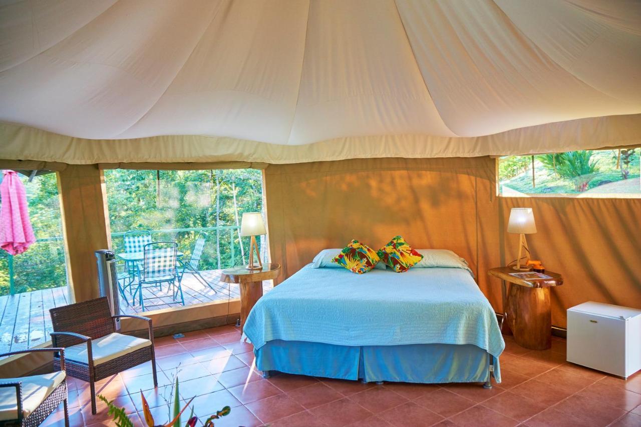 ウビタ Manoas Bed & Breakfast エクステリア 写真